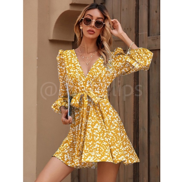 Yellow Ditsy Floral Print Mini Dress V-Neck Ties 3/4 Puff Sleeve Fit & Flare - Picture 4 of 11